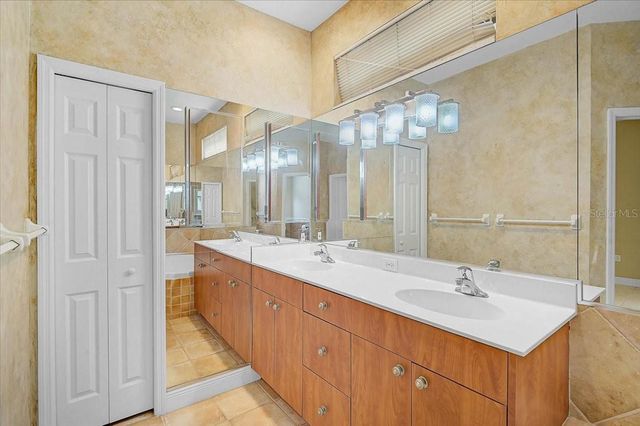 5453 ASHTON MANOR DRIVE, Sarasota, FL 34233