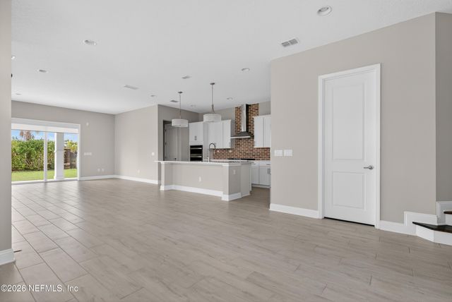 527 MARQUESA Circle, St. Johns, FL 32259