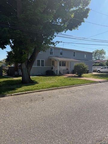 2 Date Street, Central Islip, NY 11722