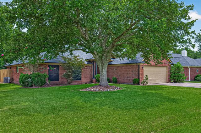 3803 Doveswood Circle, Needville, TX 77461