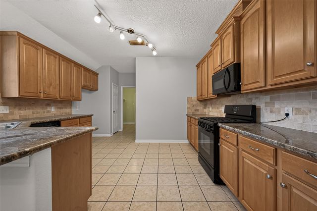 3803 Doveswood Circle, Needville, TX 77461