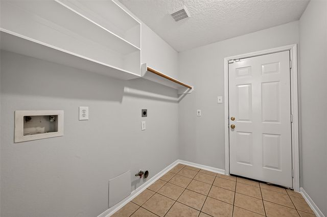 3803 Doveswood Circle, Needville, TX 77461