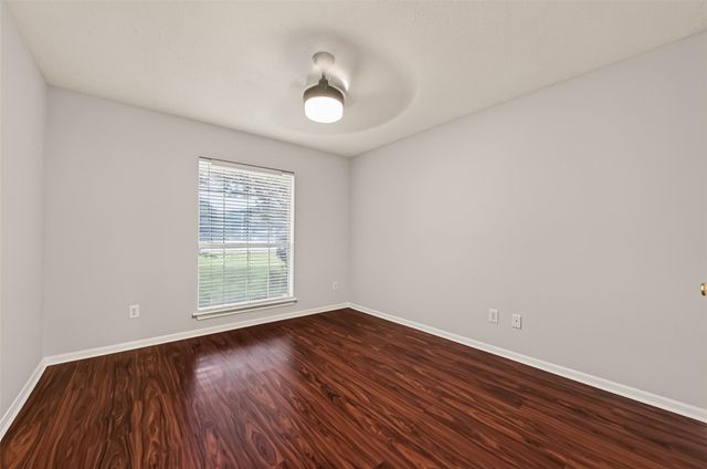 3803 Doveswood Circle, Needville, TX 77461