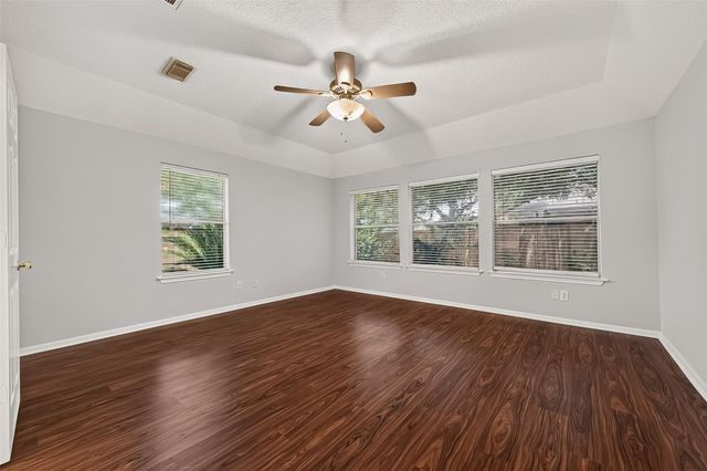 3803 Doveswood Circle, Needville, TX 77461