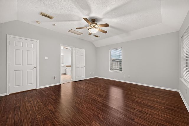 3803 Doveswood Circle, Needville, TX 77461