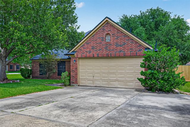 3803 Doveswood Circle, Needville, TX 77461