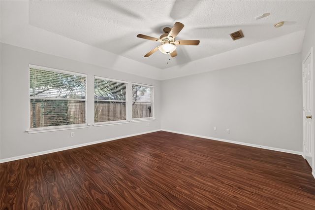 3803 Doveswood Circle, Needville, TX 77461