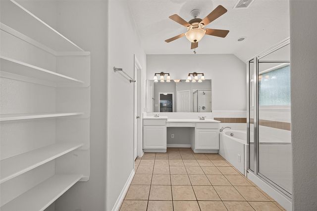 3803 Doveswood Circle, Needville, TX 77461