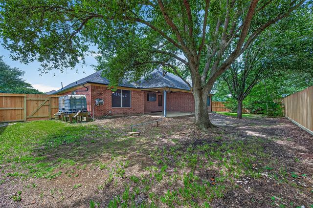 3803 Doveswood Circle, Needville, TX 77461
