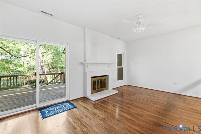 11949 W Briar Patch Dr, Midlothian, VA 23113
