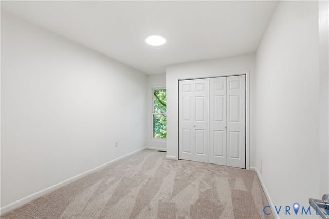 11949 W Briar Patch Dr, Midlothian, VA 23113