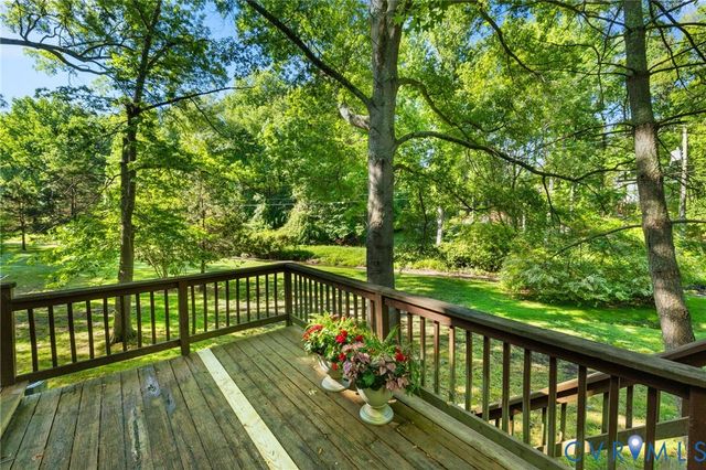 11949 W Briar Patch Dr, Midlothian, VA 23113