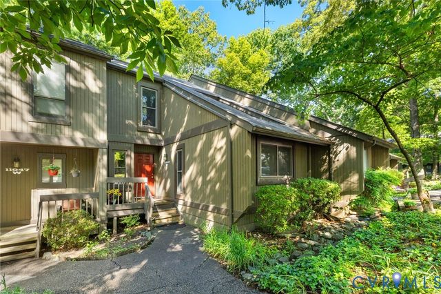11949 W Briar Patch Dr, Midlothian, VA 23113