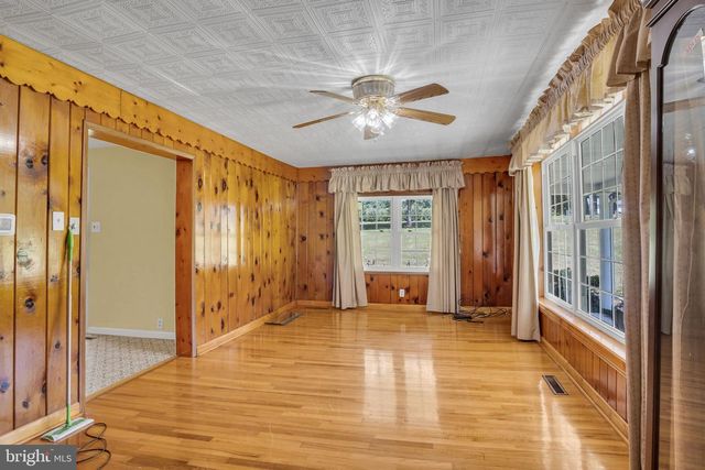 223 PEACH GLEN RD, Gardners, PA 17324