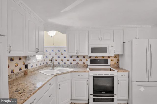 223 PEACH GLEN RD, Gardners, PA 17324