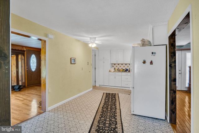 223 PEACH GLEN RD, Gardners, PA 17324