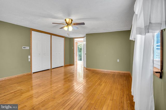 223 PEACH GLEN RD, Gardners, PA 17324