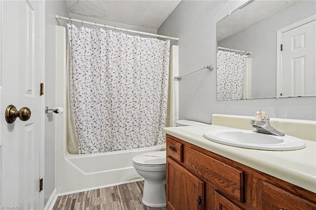 5214 Creekwood Drive, Archdale, NC 27263