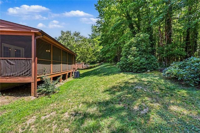 5214 Creekwood Drive, Archdale, NC 27263
