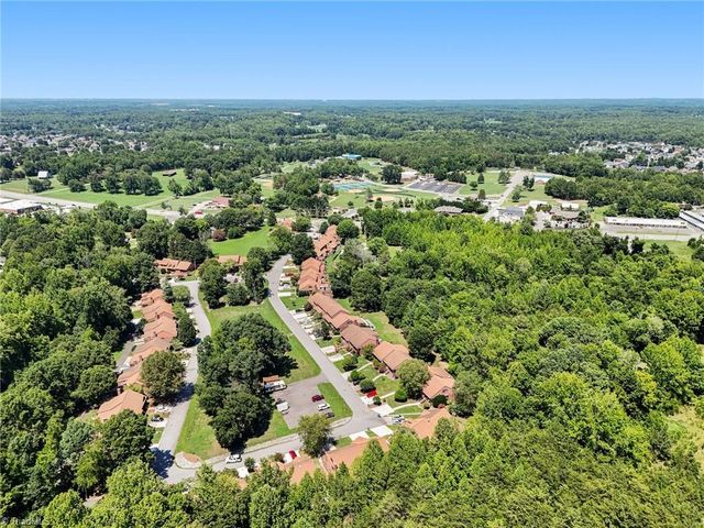 5214 Creekwood Drive, Archdale, NC 27263