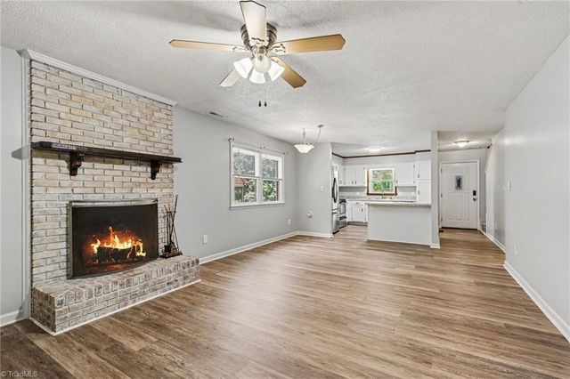 5214 Creekwood Drive, Archdale, NC 27263