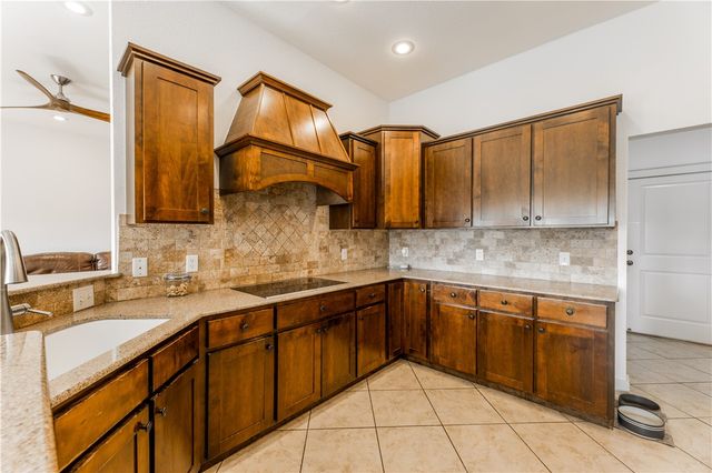 405 Buffalo Gap Drive, Siloam Springs, AR 72761