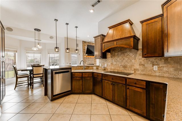 405 Buffalo Gap Drive, Siloam Springs, AR 72761