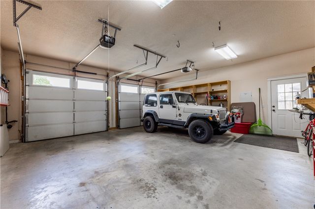 405 Buffalo Gap Drive, Siloam Springs, AR 72761