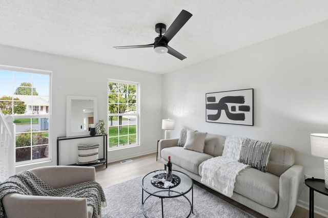 3363 Andover Strait, Grove City, OH 43123