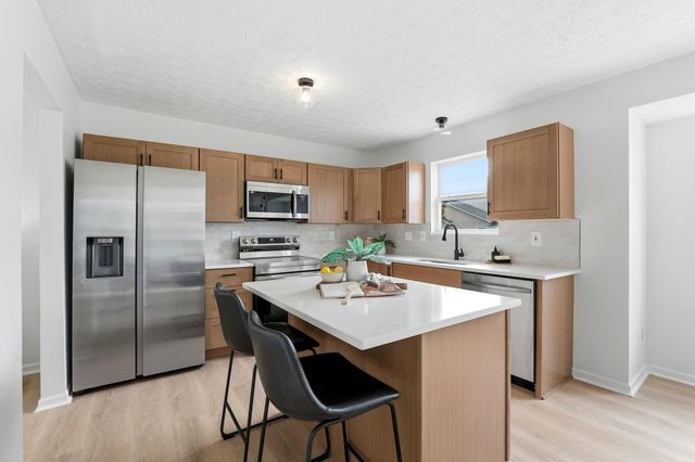 3363 Andover Strait, Grove City, OH 43123