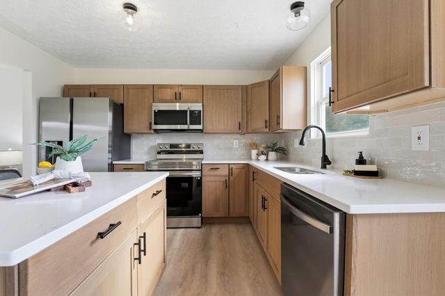 3363 Andover Strait, Grove City, OH 43123