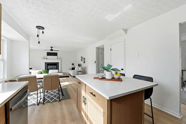 3363 Andover Strait, Grove City, OH 43123