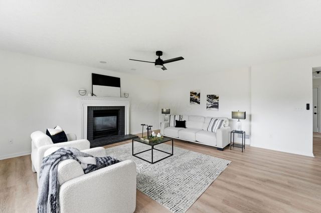 3363 Andover Strait, Grove City, OH 43123