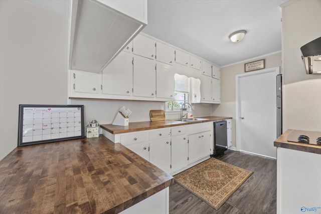 162 Lisa Lane, Arab, AL 35016