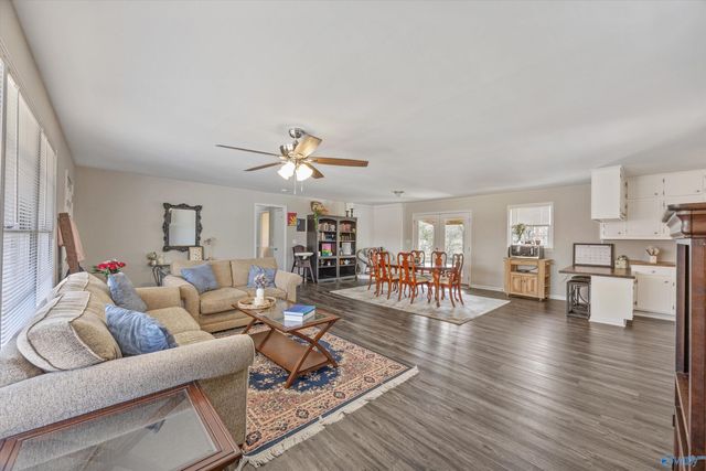 162 Lisa Lane, Arab, AL 35016