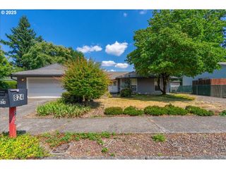 824 Se 205TH Dr, Gresham, OR 97030