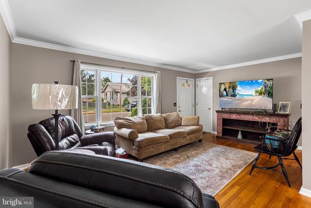 57 SMITH AVE, Hamilton, NJ 08619
