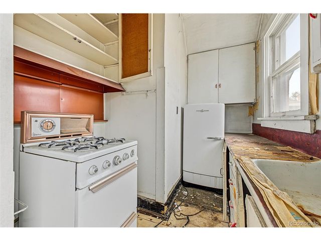 2140 N Franklin St, Denver, CO 80205