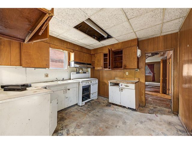 2140 N Franklin St, Denver, CO 80205