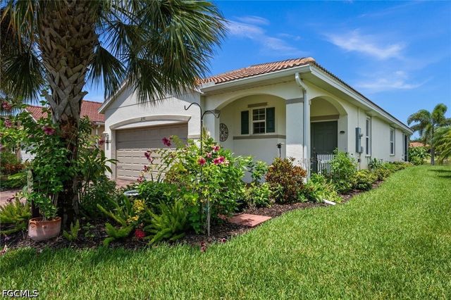 2190 Summersweet DR, Alva, FL 33920
