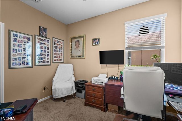 2190 Summersweet DR, Alva, FL 33920