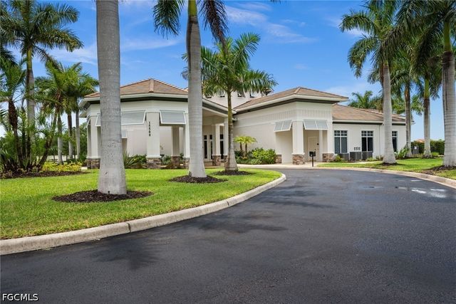 2190 Summersweet DR, Alva, FL 33920