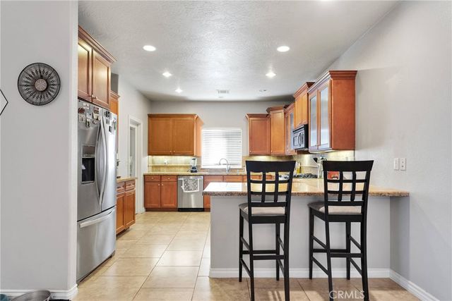 26822 Corona Drive, Helendale, CA 92342