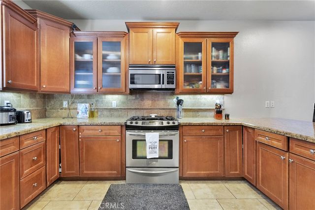 26822 Corona Drive, Helendale, CA 92342