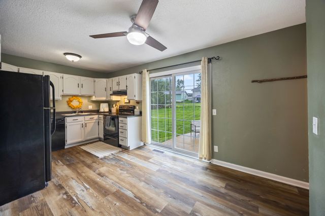 313 Thunderbird Drive, Marshalltown, IA 50158