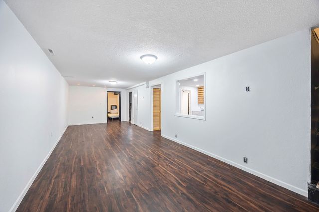 313 Thunderbird Drive, Marshalltown, IA 50158