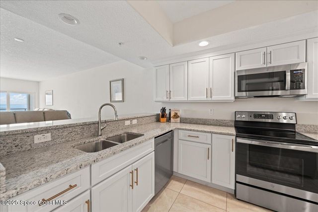 1825 Riverside Drive 205, Titusville, FL 32780