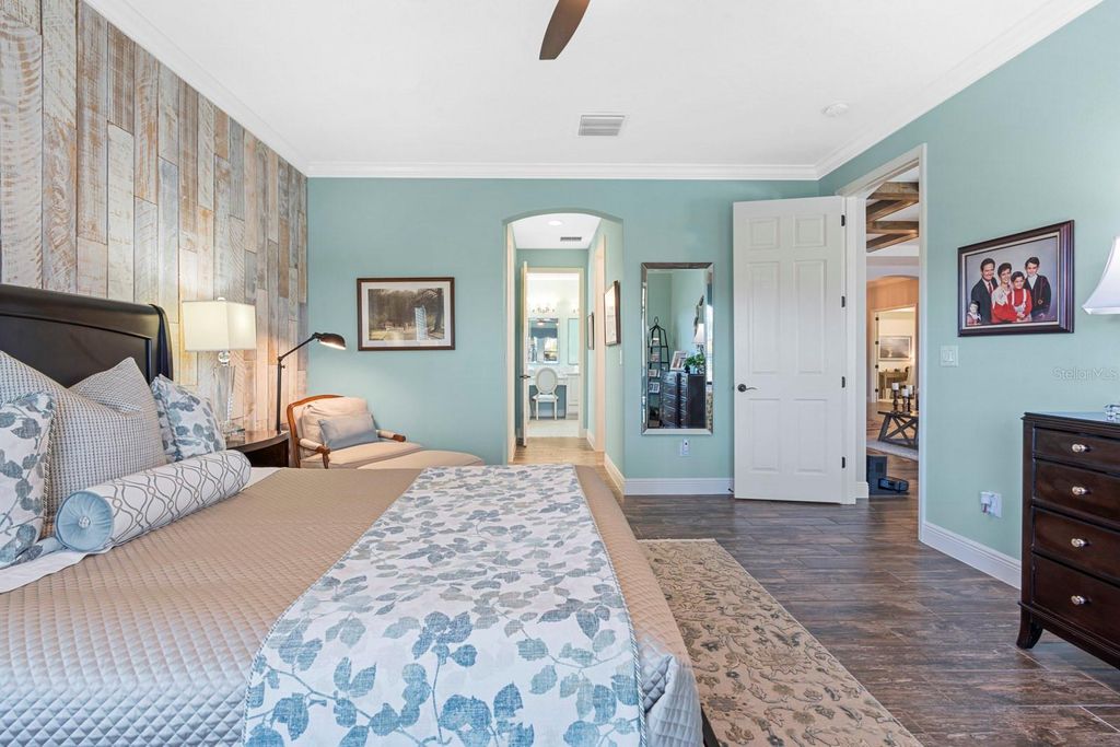 Image 20 of property listing at 7328 PARADISO DRIVE, Apollo Beach, FL 33572