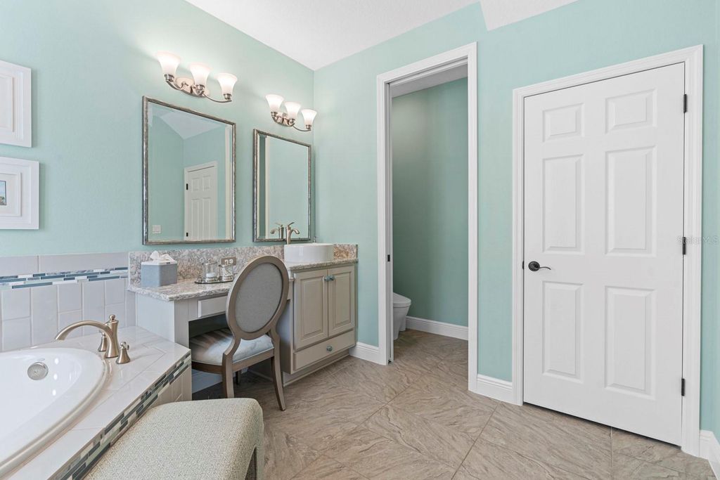 Image 29 of property listing at 7328 PARADISO DRIVE, Apollo Beach, FL 33572