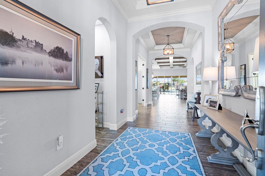 Image 6 of property listing at 7328 PARADISO DRIVE, Apollo Beach, FL 33572